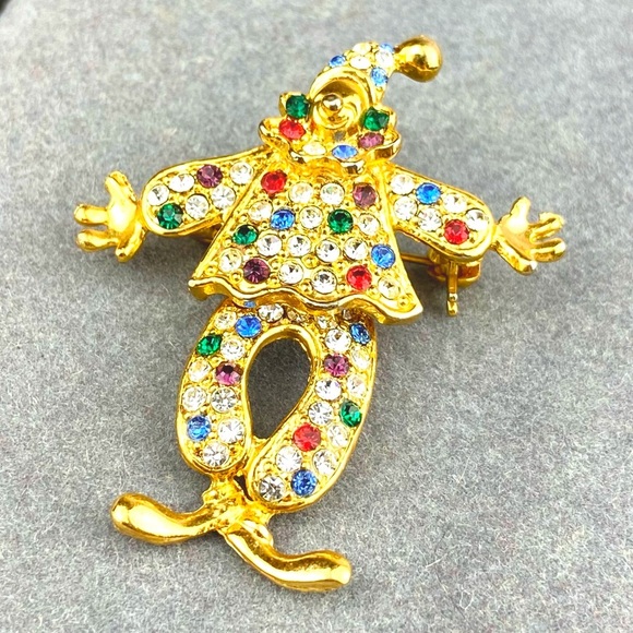 VINTAGE Colorful Rhinestone Clown Pin Circus Freaky Funny Cute Rainbow Brooch - Picture 1 of 4